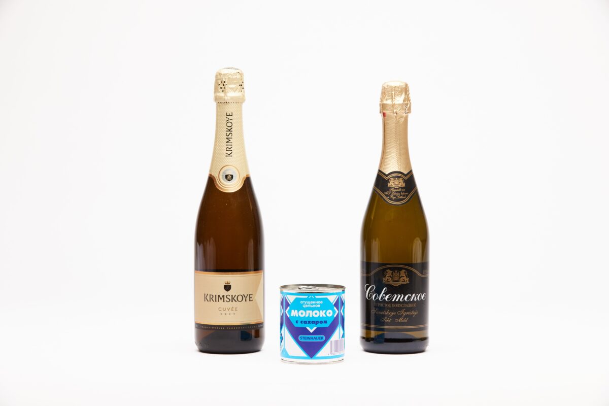 Schaumwein und Kondensmilch aus der Büchse (Foto: René Arnold)