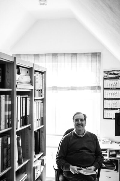 Hans-Jürgen Woldt hat selbst im Werk gearbeitet. (Foto: Andreas Batke)
