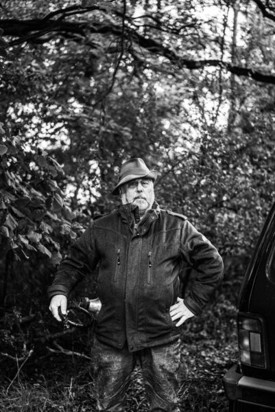 Horst Wilde hat das Jagdhornblasen von der Pieke auf gelernt. (Foto: Andreas Batke)