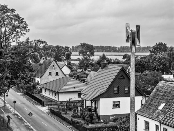Moderne Sirenen sehen nicht mehr aus wie eine auf den Kopf gestellte Schüssel - eher wie Lautsprecher. (Foto: Andreas Batke)