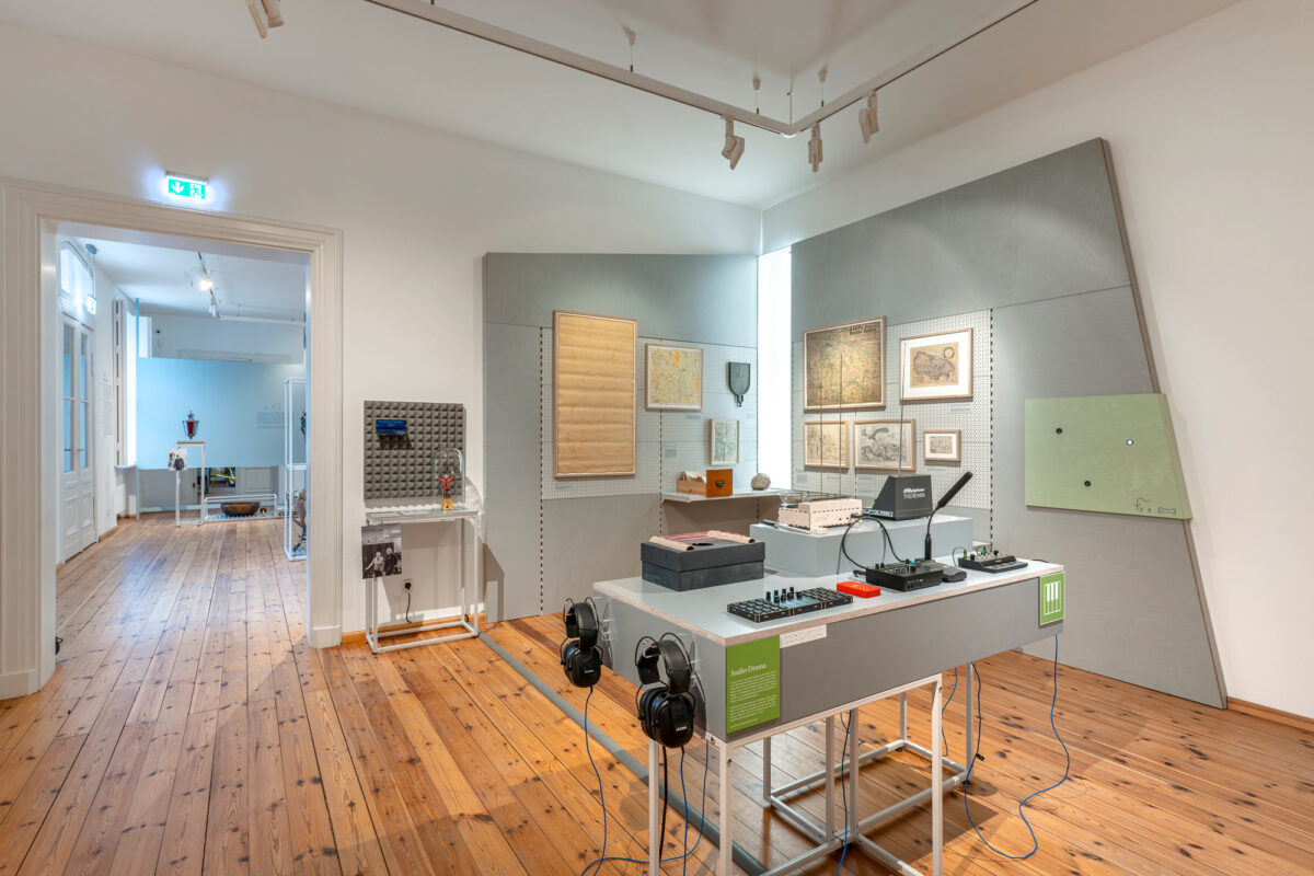 Ausstellung »lauschen und lärmen« Raum 3 (Foto: Bernd Choritz)